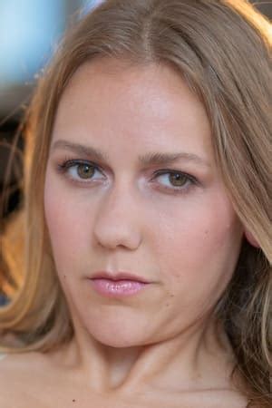 jasmine daze stepmom|Jasmine Daze Porn Videos on Timekiller Dot Fucking Com.